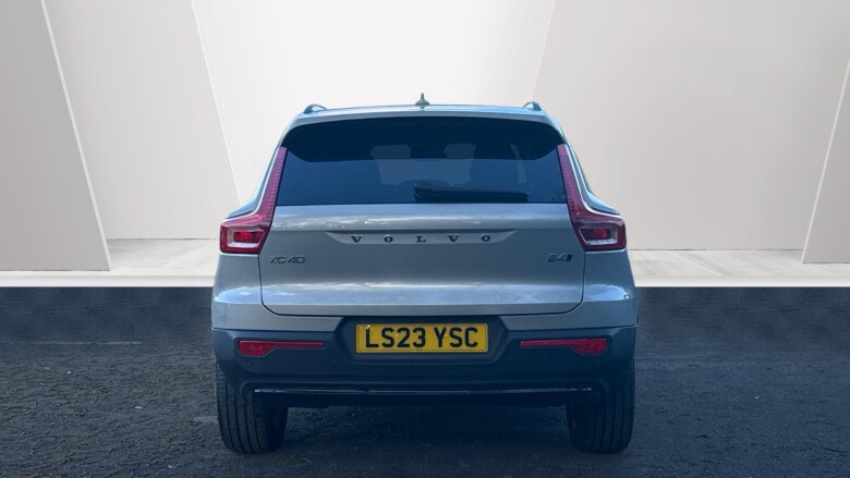 Volvo Xc40 2.0 B4P Plus Dark 5dr AWD Auto Petrol Estate